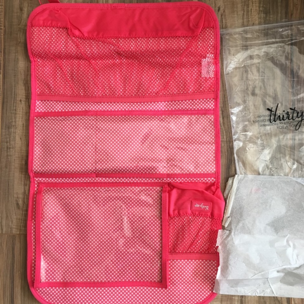 New thirty-one Hang Up Activity Organizer